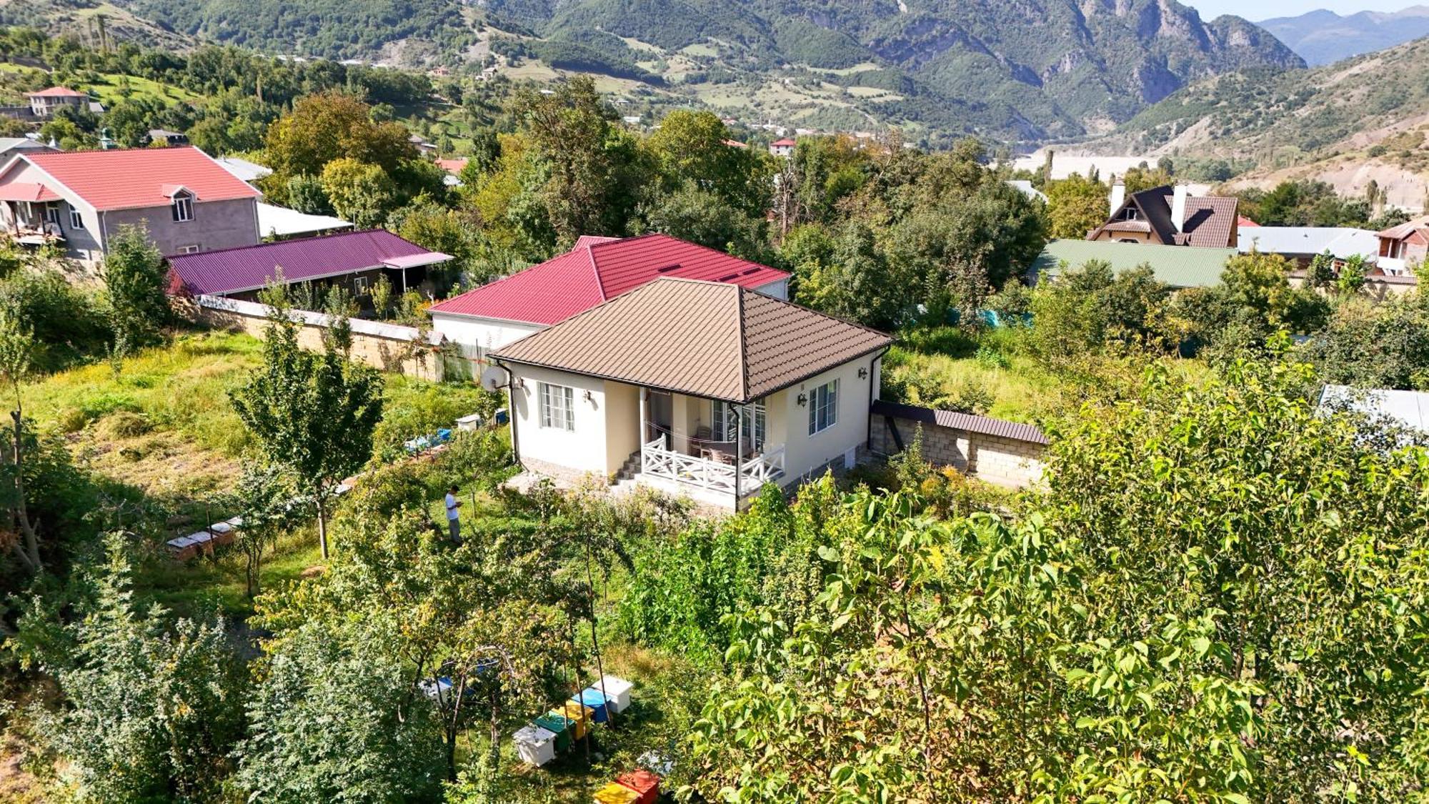 Abbasov's Guest House-in Lahij Holiday home